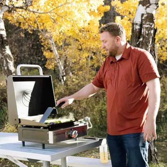 17" Commercial Grill: 60,000 BTU Heat + Cast Iron Griddle for Heavy-Duty Culinary Feats